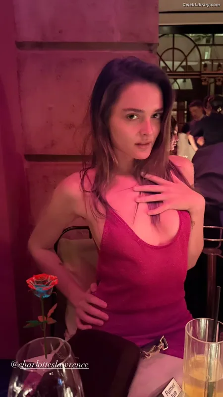 Charlotte Lawrence photo 22 of 714