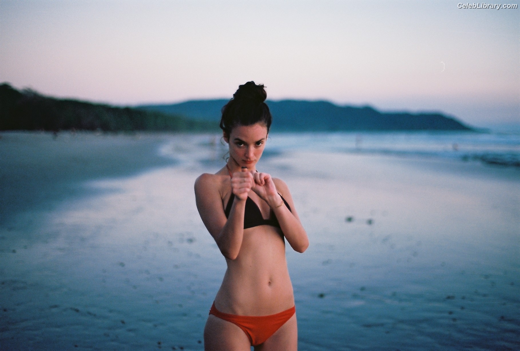 Charlotte Le Bon photo 13 of 49