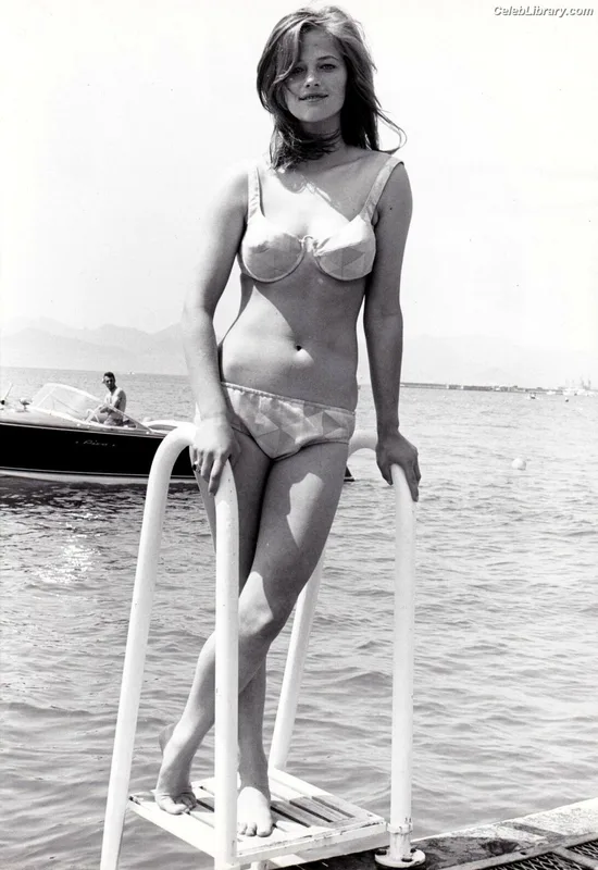 Charlotte Rampling photo 22 of 25