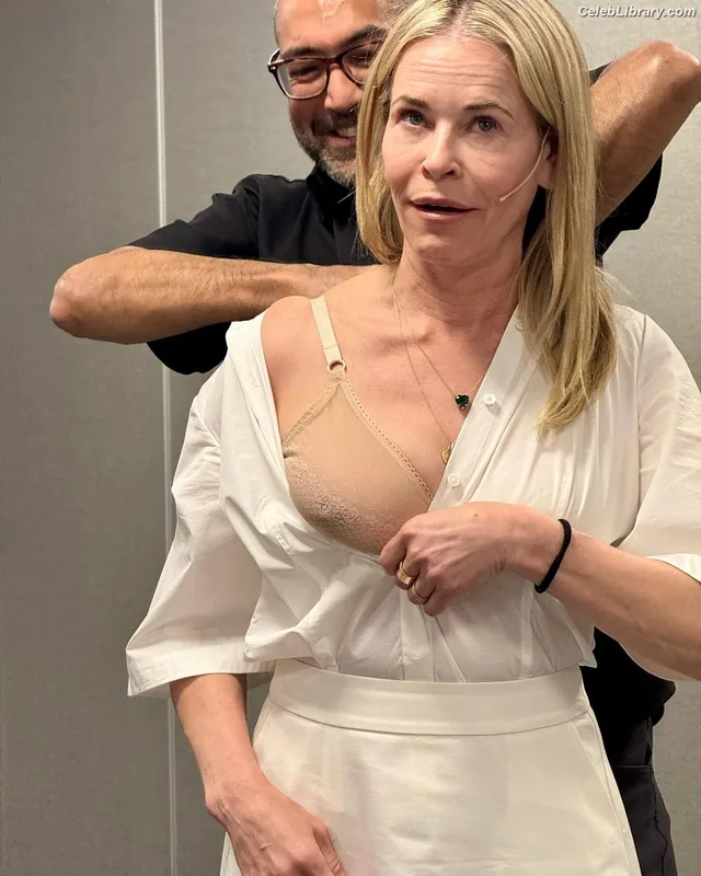 Chelsea Handler photo 3 of 85