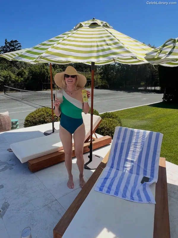 Chelsea Handler photo 8 of 85