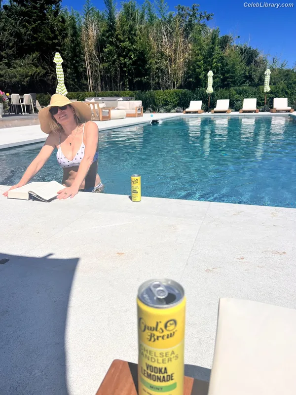 Chelsea Handler photo 9 of 85