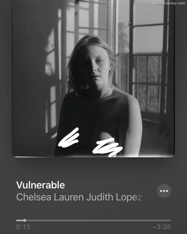 Chelsea Lauren Judith Lopez photo 9 of 133
