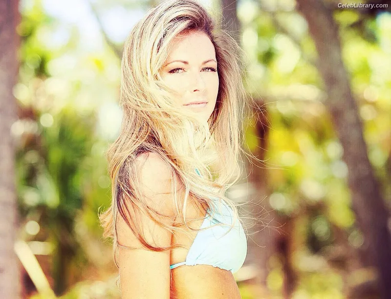 Chelsea Meissner photo 13 of 53