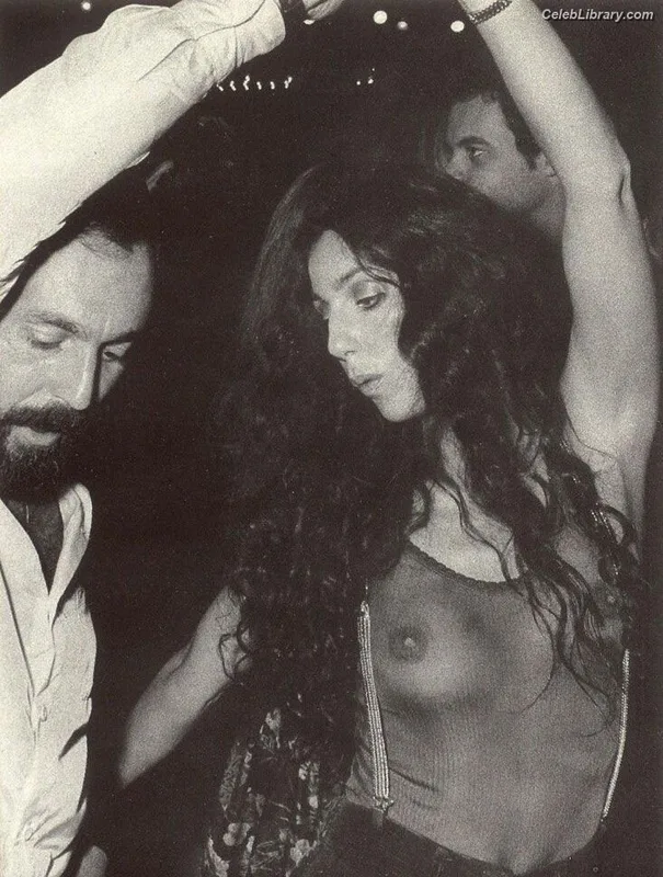Cher photo 19 of 25