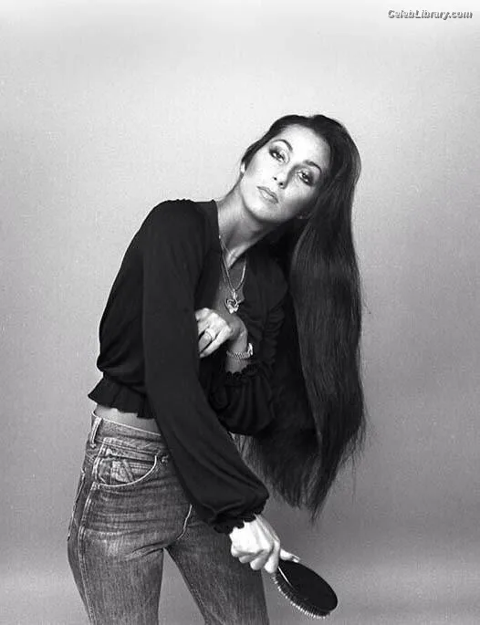 Cher photo 24 of 25