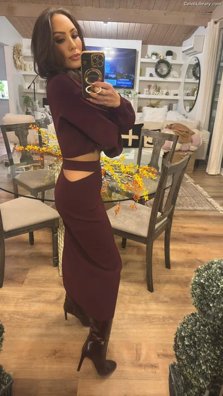 Cheryl Burke photo 19 of 22