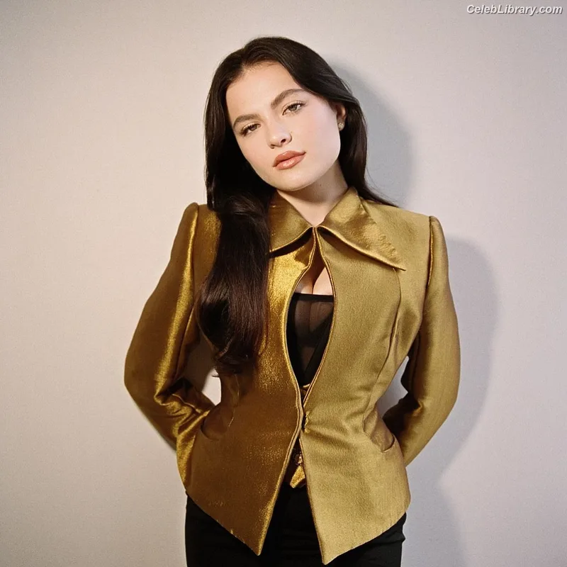 Chiara Aurelia photo 6 of 153