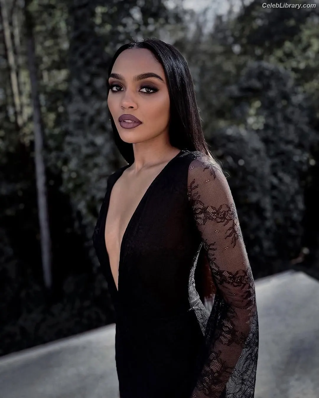 China Anne McClain photo 3 of 114