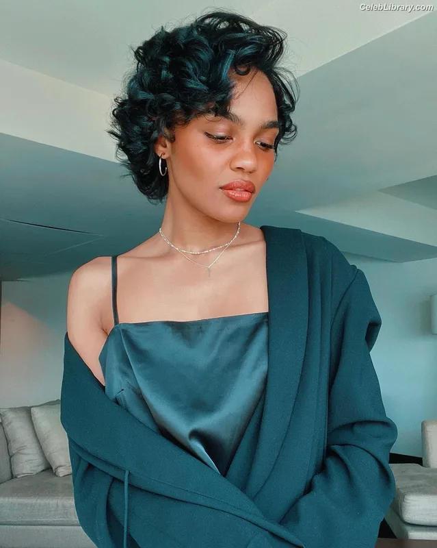 China Anne McClain photo 17 of 115