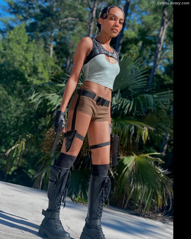 China Anne McClain photo 8 of 115