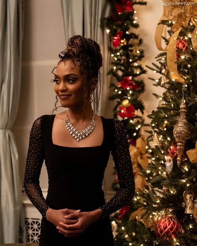 China Anne McClain photo 10 of 115