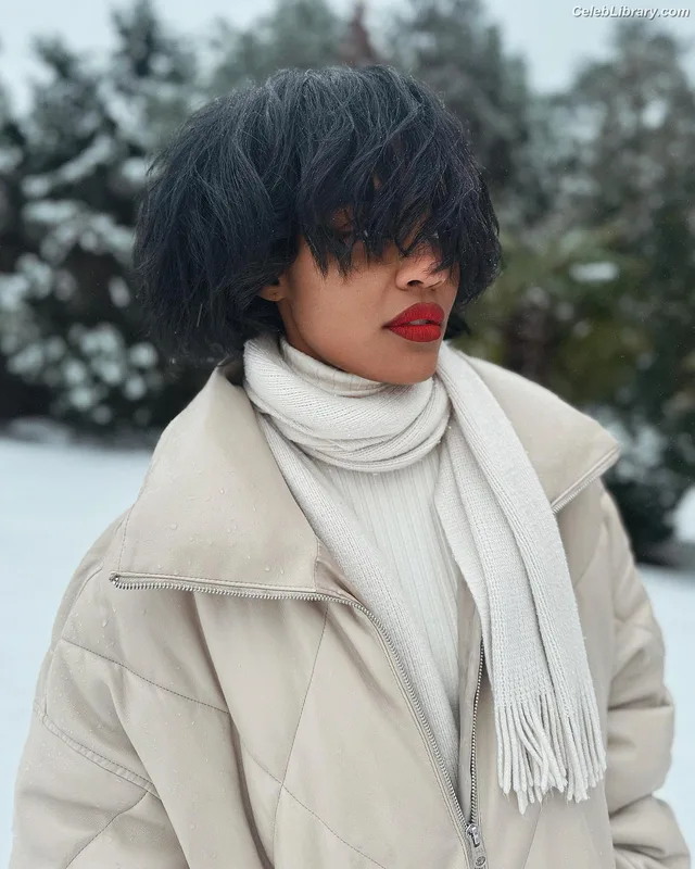 China Anne McClain photo 21 of 115