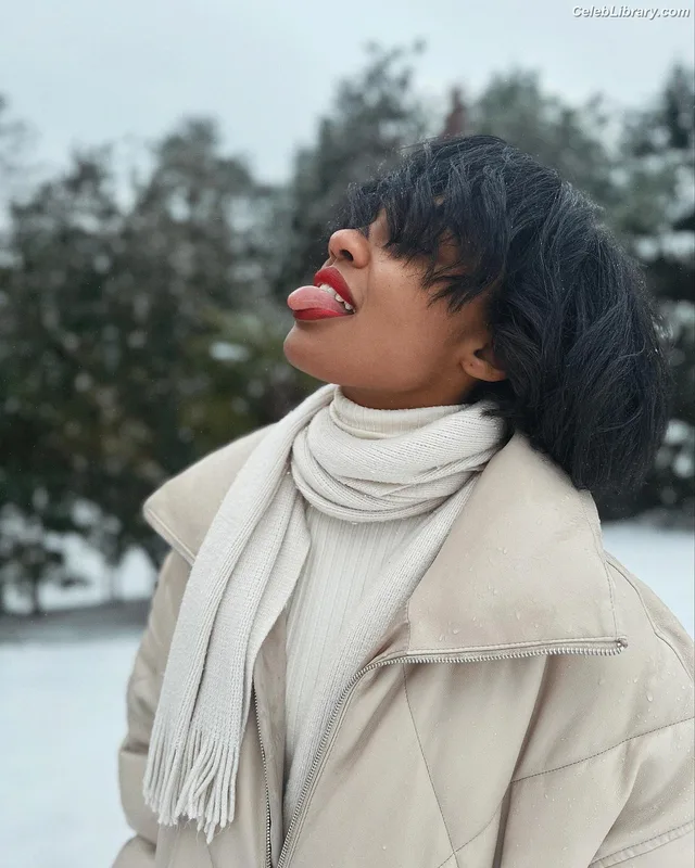 China Anne McClain photo 22 of 115