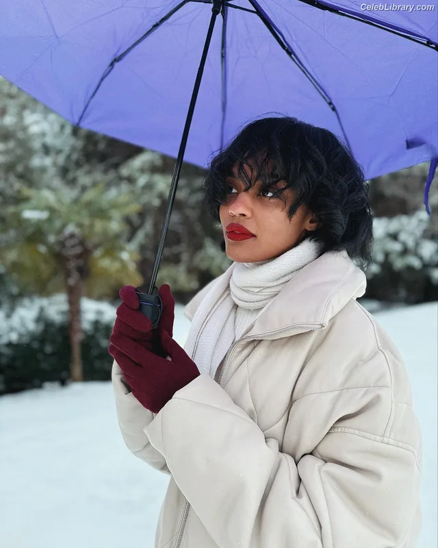 China Anne McClain photo 23 of 115