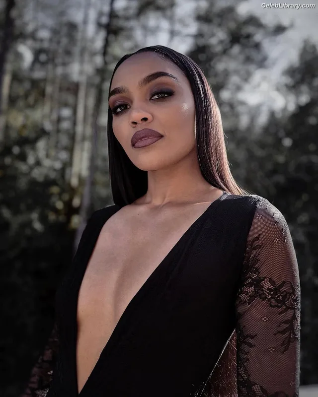 China Anne McClain photo 6 of 115