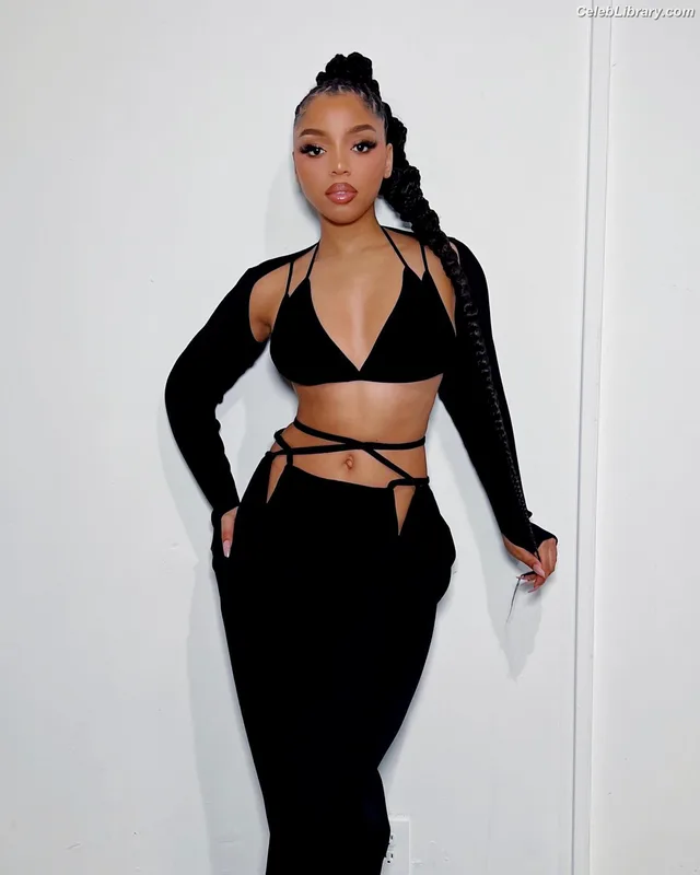 Chloe Bailey photo 6 of 1571
