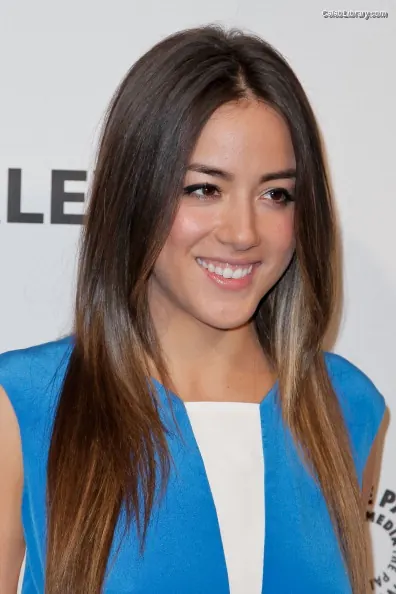 Chloe Bennet photo 24 of 834