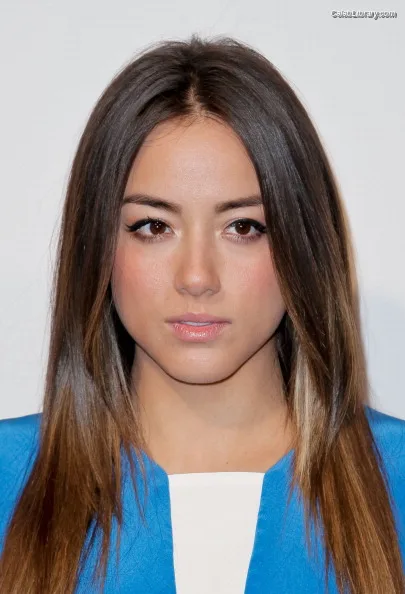 Chloe Bennet photo 8 of 841