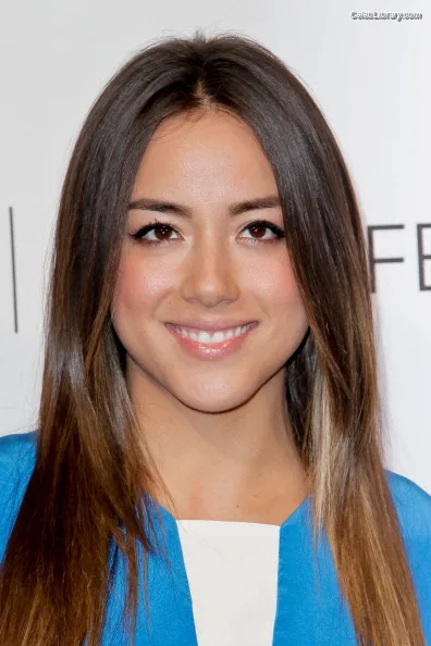 Chloe Bennet photo 14 of 841
