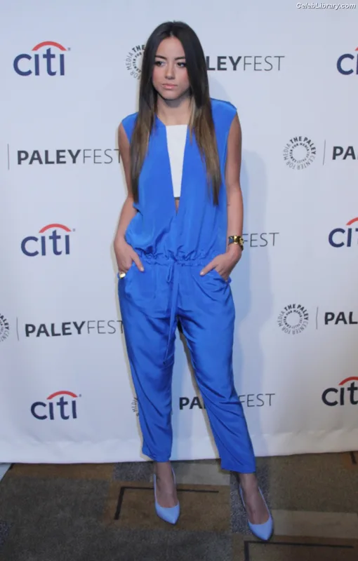 Chloe Bennet photo 21 of 841