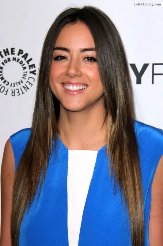 Chloe Bennet photo 1 of 841