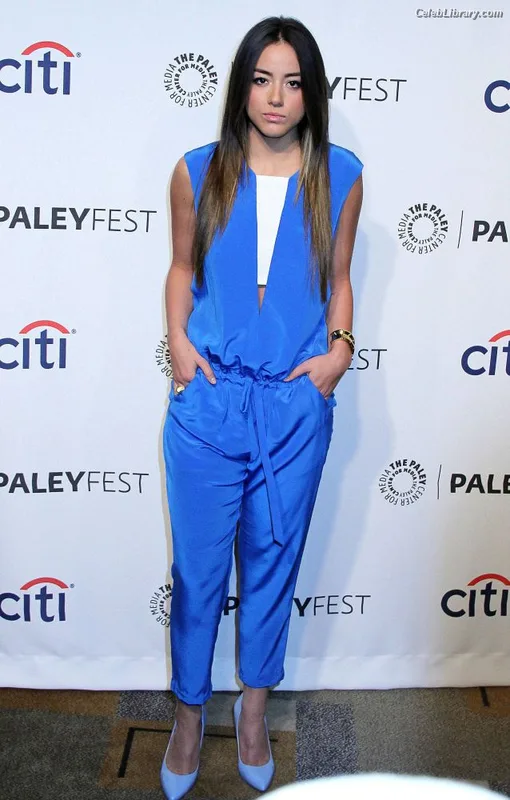 Chloe Bennet photo 7 of 841
