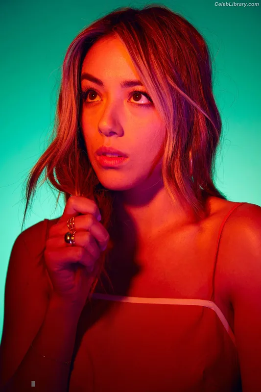 Chloe Bennet photo 1 of 841