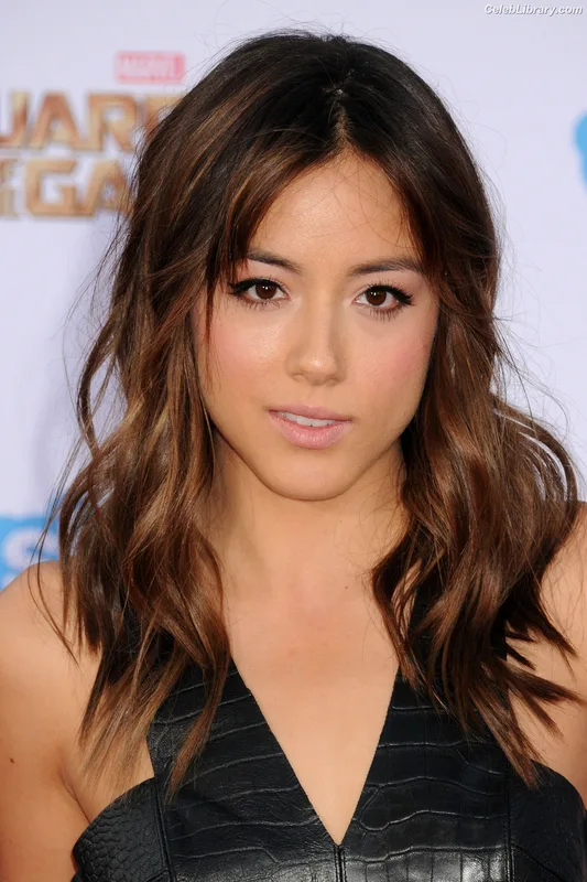 Chloe Bennet photo 3 of 841