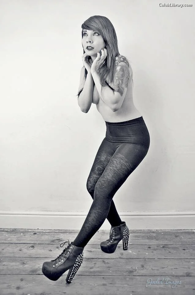 Chloe Drinkwater photo 6 of 988
