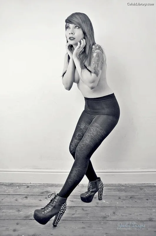 Chloe Drinkwater photo 6 of 989