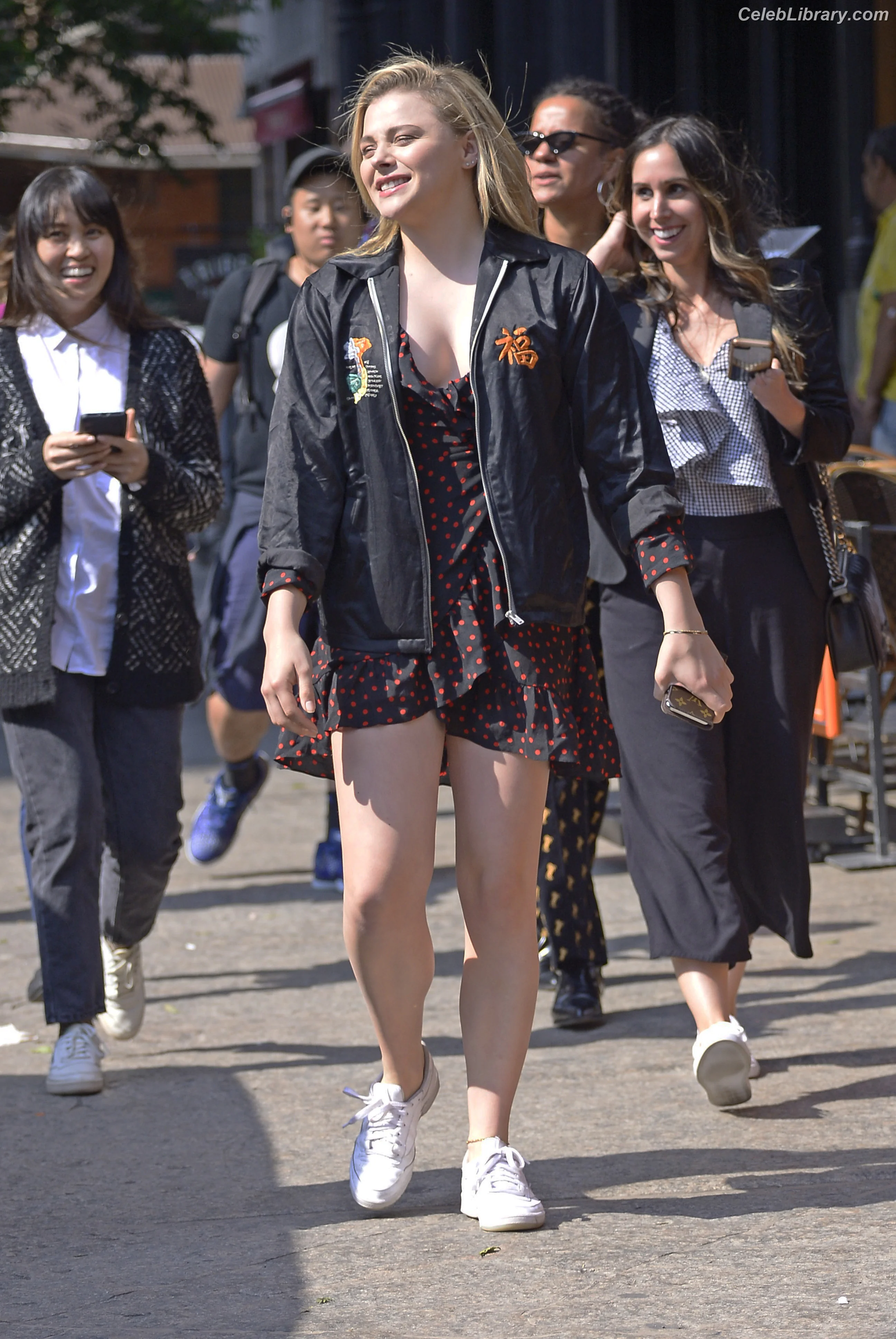 Chloë Grace Moretz photo 23 of 1748