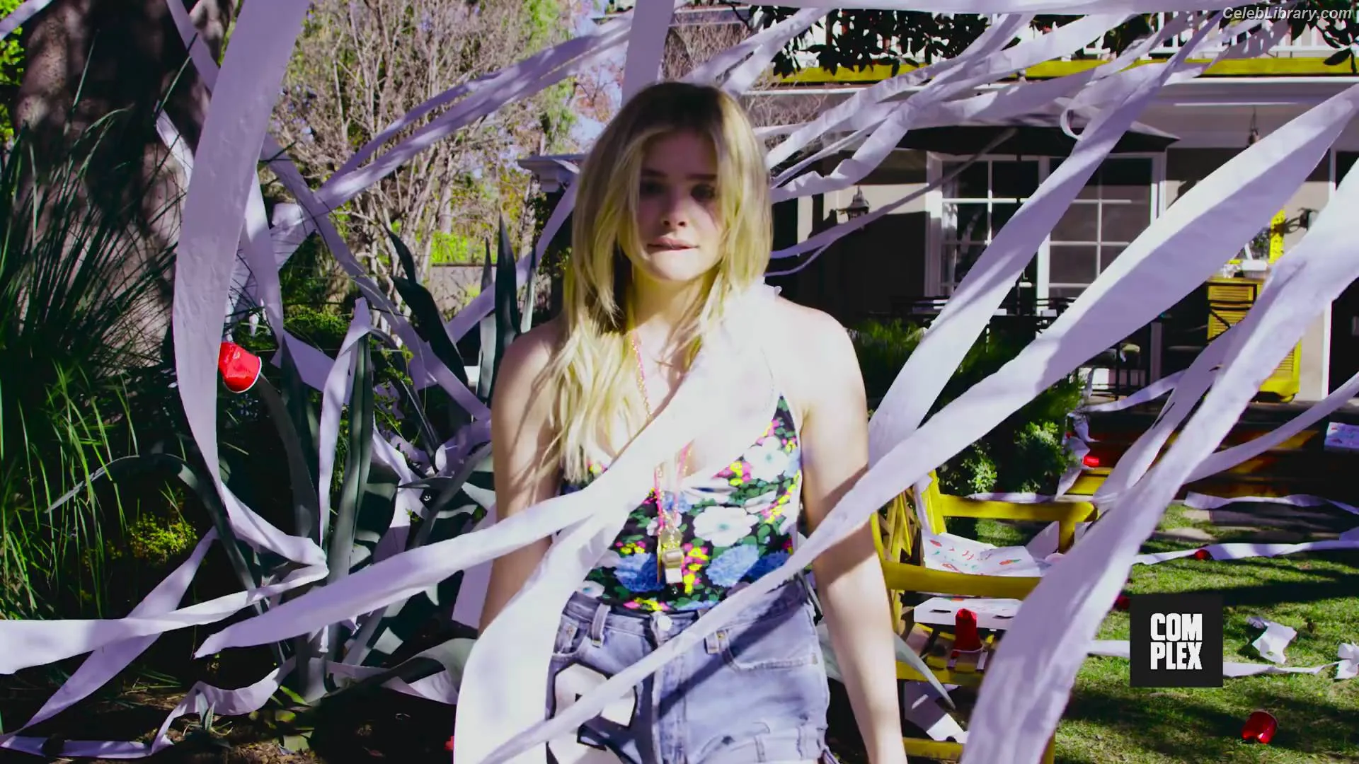 Chloë Grace Moretz photo 7 of 1748