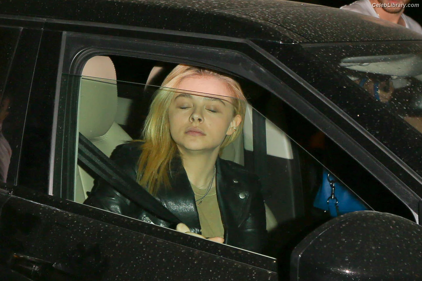 Chloë Grace Moretz photo 11 of 1748