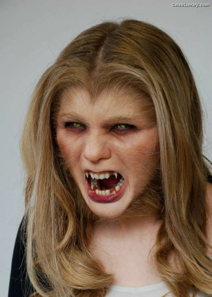 Chloë Grace Moretz photo 8 of 1748