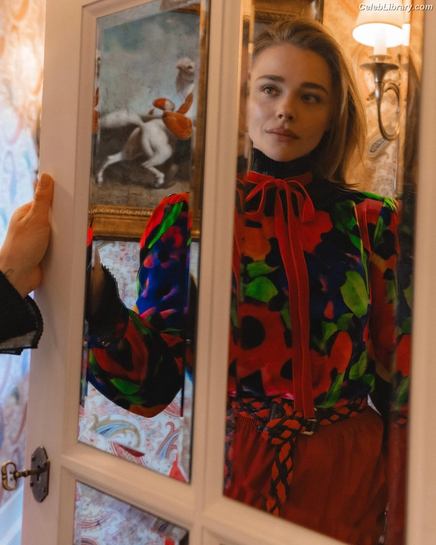 Chloë Grace Moretz photo 12 of 1748