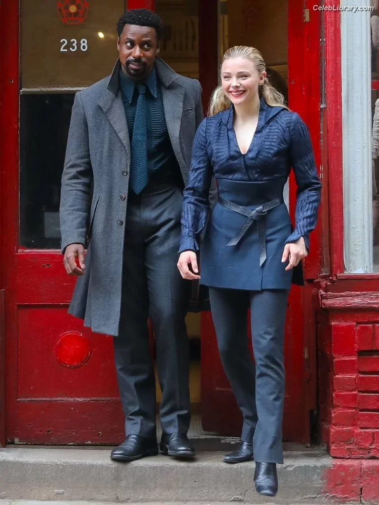 Chloë Grace Moretz photo 1 of 1748