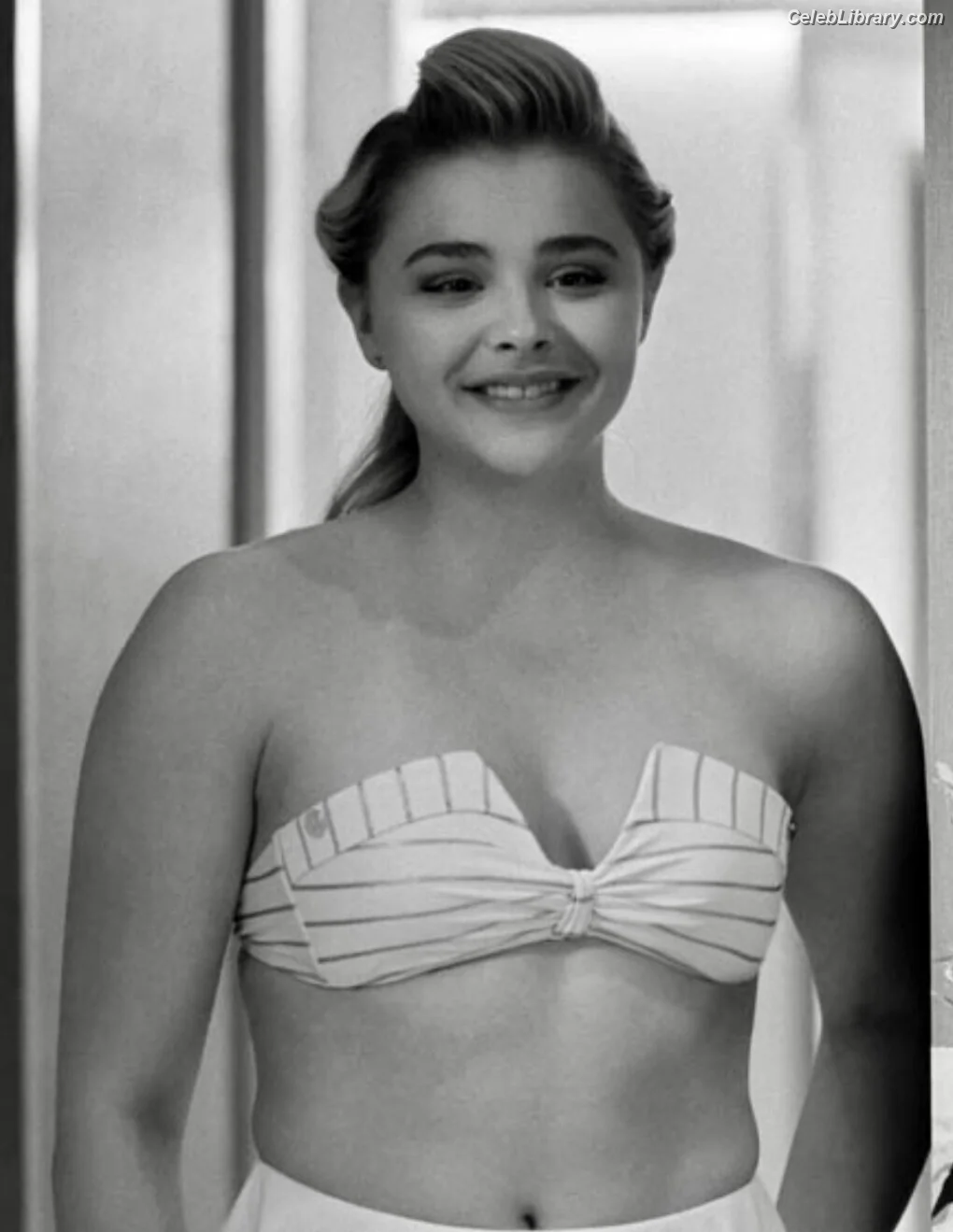 Chloë Grace Moretz photo 5 of 1748