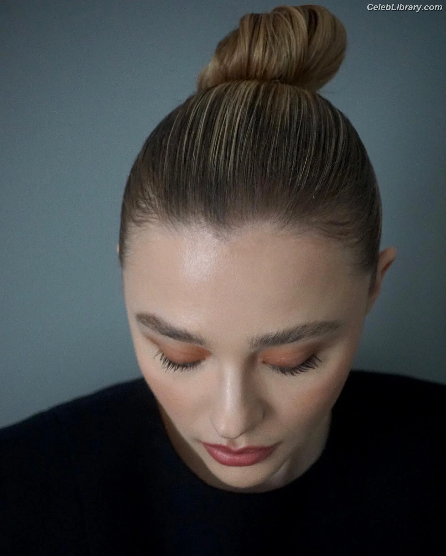 Chloë Grace Moretz photo 2 of 1748