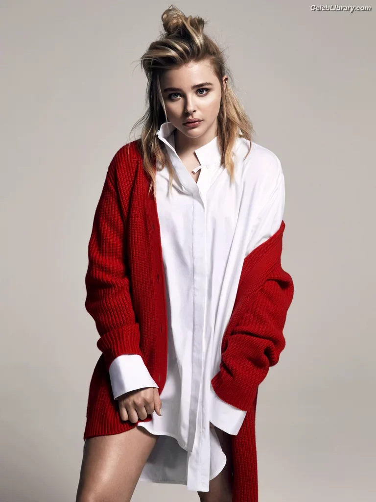 Chloë Grace Moretz photo 16 of 1748