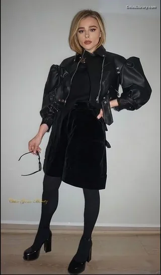 Chloë Grace Moretz photo 8 of 1748