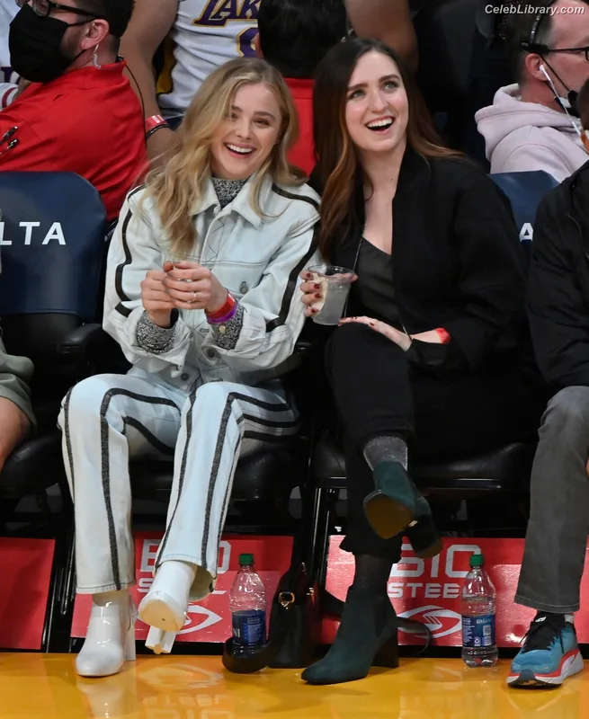 Chloë Grace Moretz photo 18 of 1749