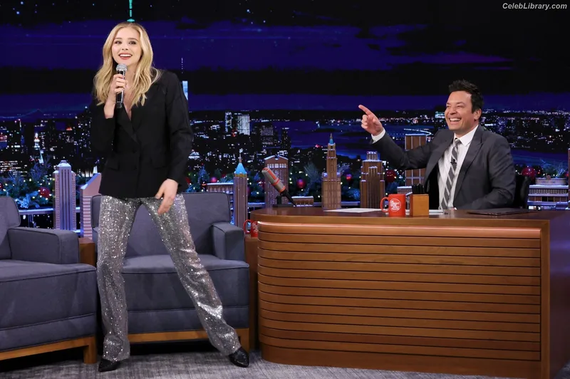 Chloë Grace Moretz photo 24 of 1749