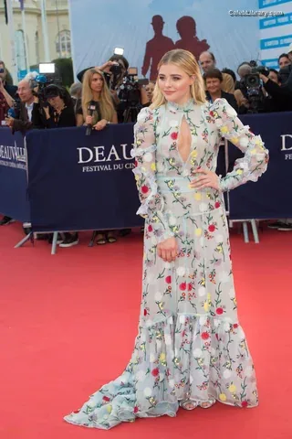 Chloë Grace Moretz photo 4 of 1749