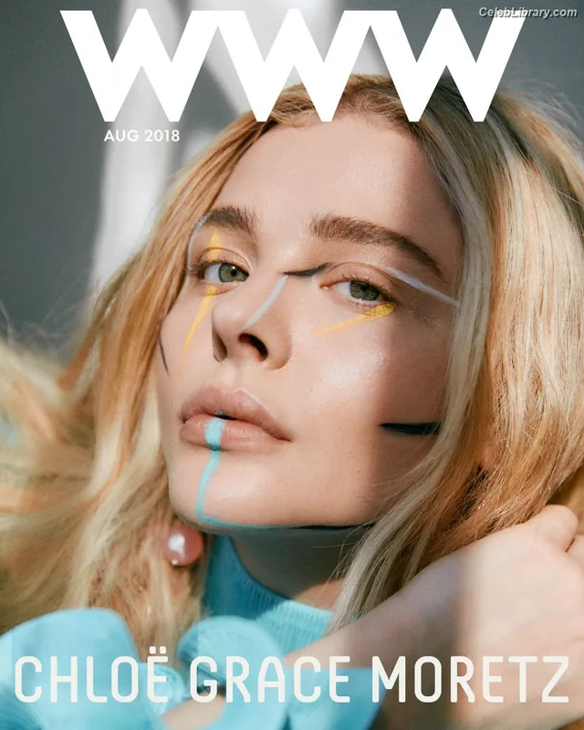 Chloë Grace Moretz photo 17 of 1749