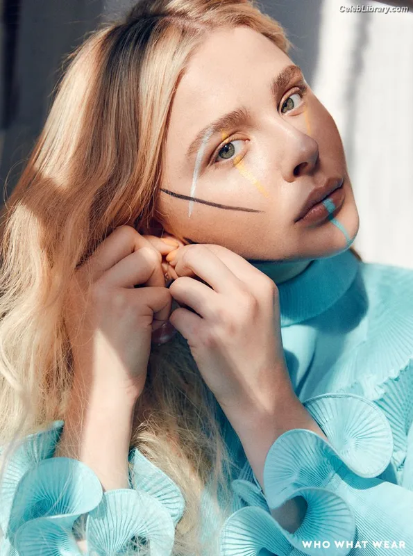 Chloë Grace Moretz photo 18 of 1749