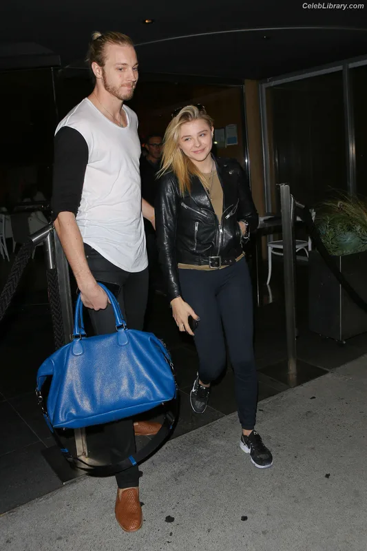 Chloë Grace Moretz photo 19 of 1749