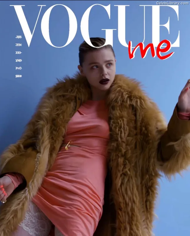 Chloë Grace Moretz photo 4 of 1749