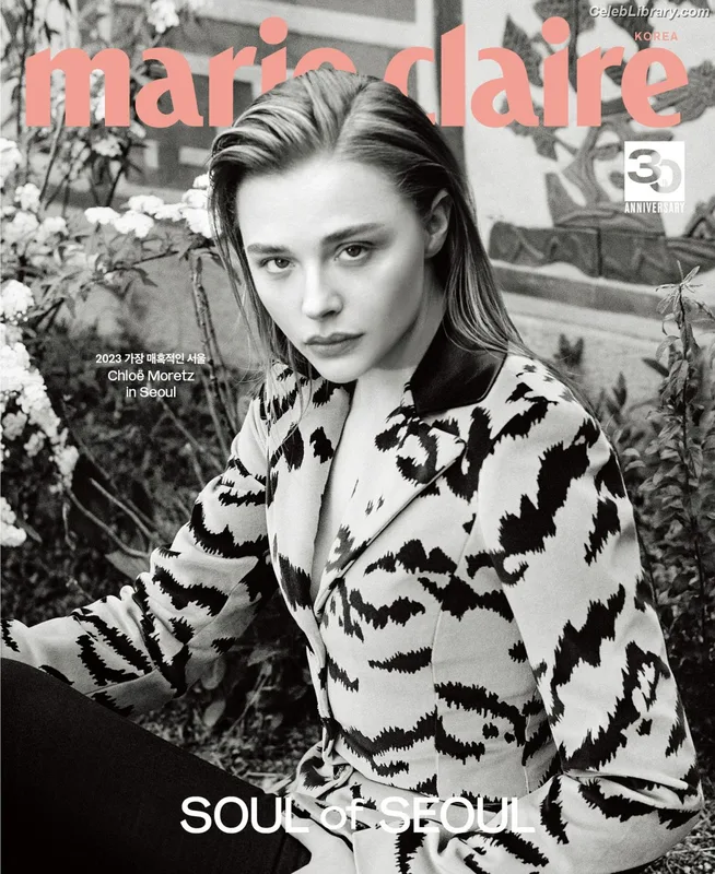 Chloë Grace Moretz photo 2 of 1749