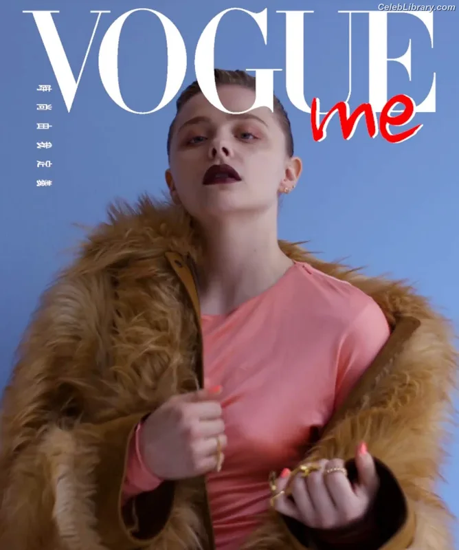 Chloë Grace Moretz photo 19 of 1749